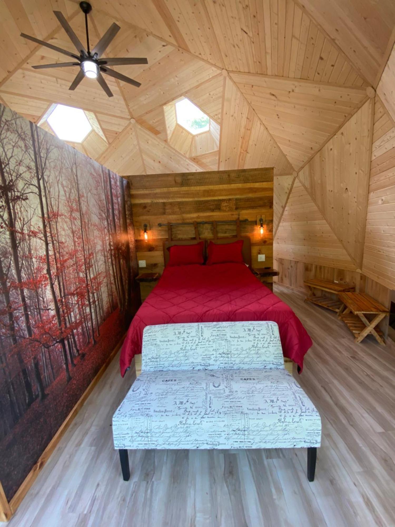 Vila Natahala Glamping Red Dome #23 Topton Exteriér fotografie